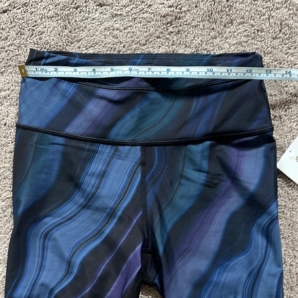 NWT Athleta Accelerate Geode Crop size Small. Approximate measurements in pics. - Picture 7 of 9